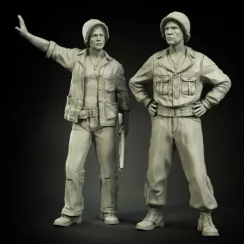 Новый комплект офицеров древних танкистов США 1/35 в разобранном виде включает в себя 2 фигурки из смолы, неокрашенный модельный комплект
